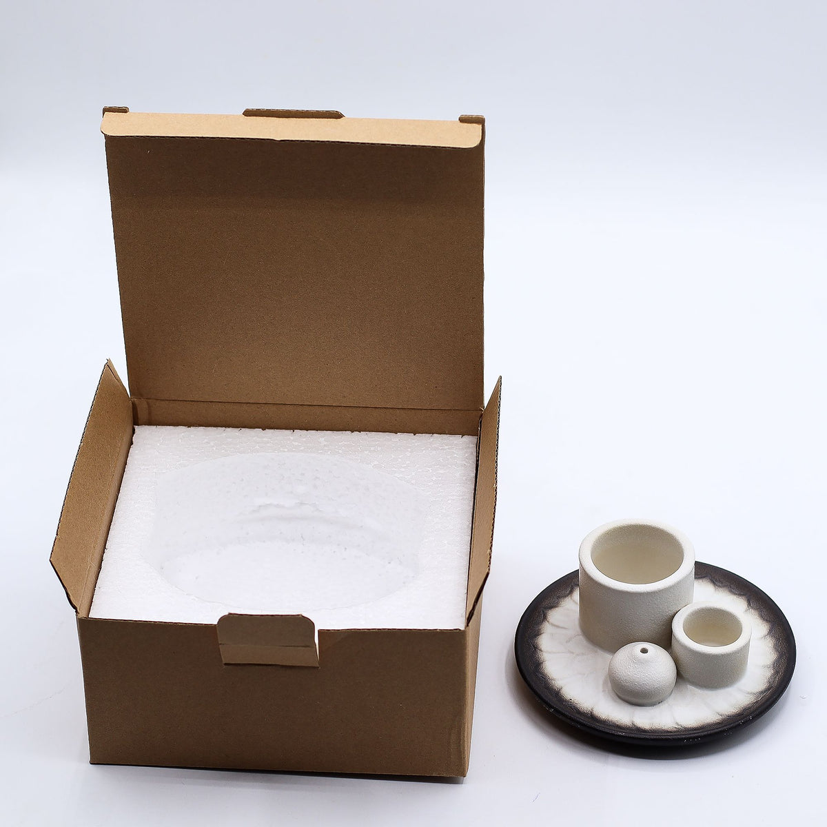 Ceramic Palo Santo & Incense Holder – White & Grey