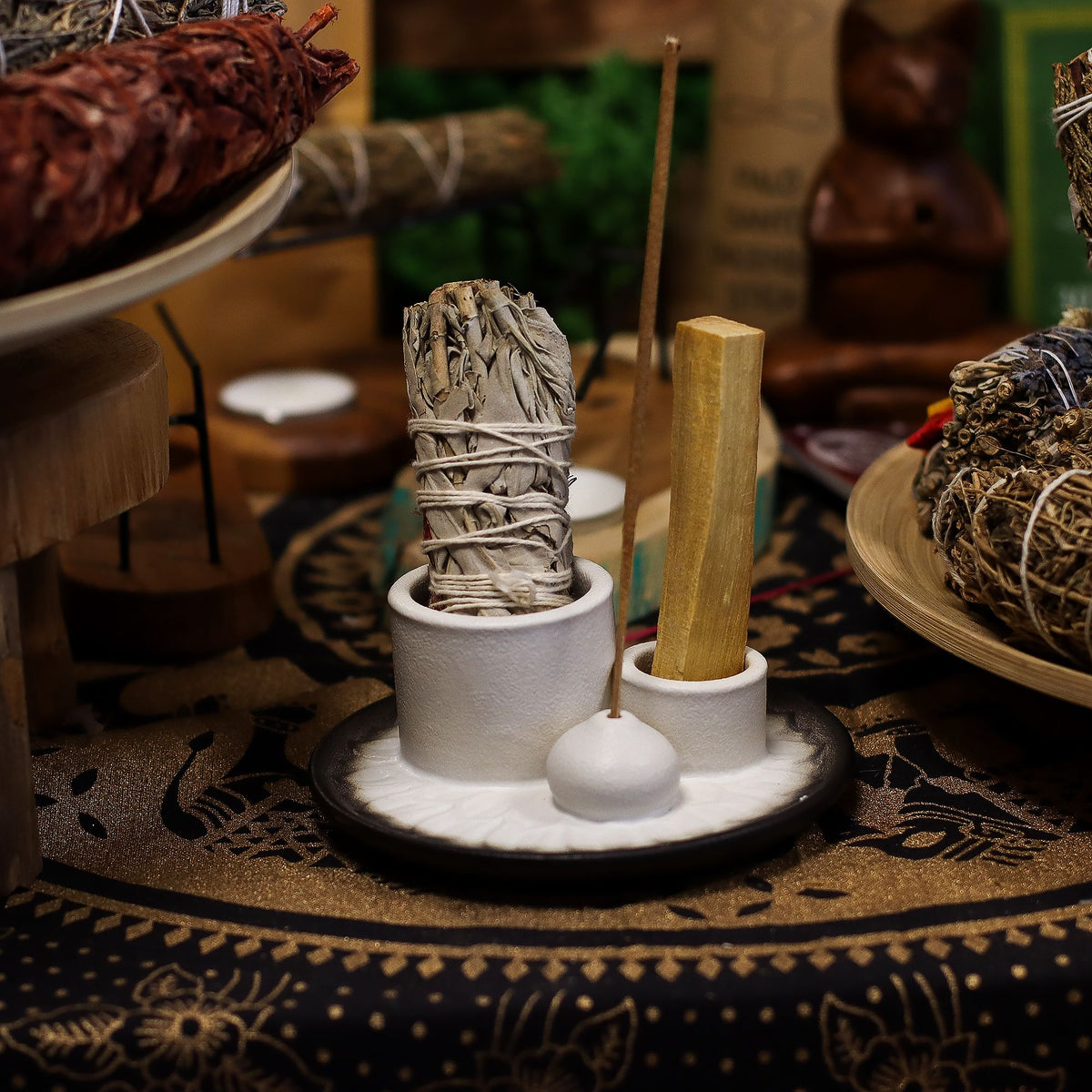 Ceramic Palo Santo & Incense Holder – White & Grey